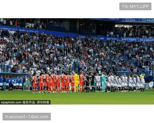 球迷不当行为频发引热议 足球场反歧视行动刻不容缓